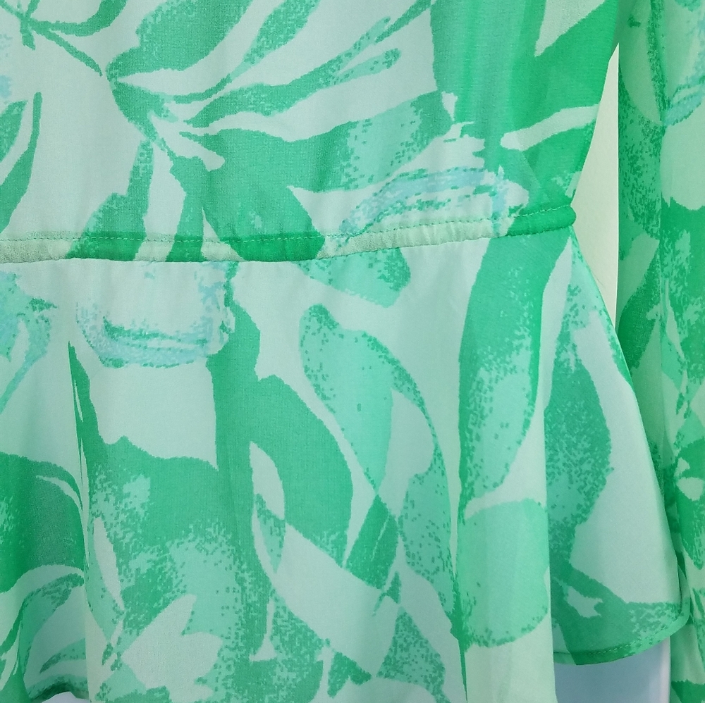 Olivaceous Medium Green Floral Print Blouse - Picture 12 of 13